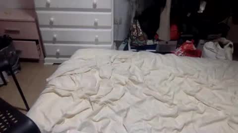 Snapshot of dirme chatting on September 19, 9:32 am dirme online show from September 19, 9:32 am