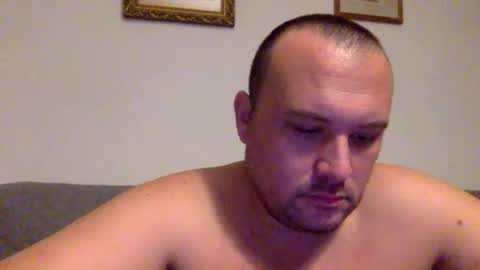 Snapshot of dirme chatting on November 8, 5:34 pm dirme online show from November 8, 5:34 pm