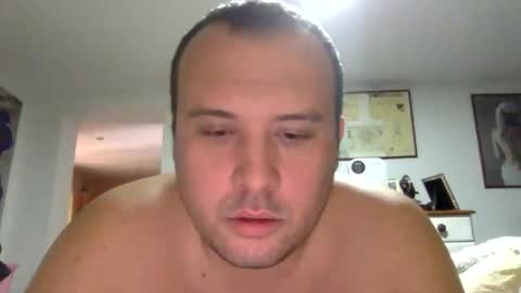 Snapshot of dirme chatting on December 18, 12:22 pm dirme online show from December 18, 12:22 pm