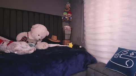 dirty_27cms online show from January 15, 9:20 pm