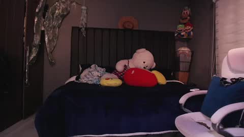 dirty_27cms online show from February 19, 6:00 pm