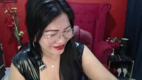 LatexQueen online show from January 29, 1:49 pm