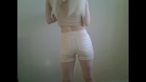 DitaMilton online show from October 11, 1:42 pm