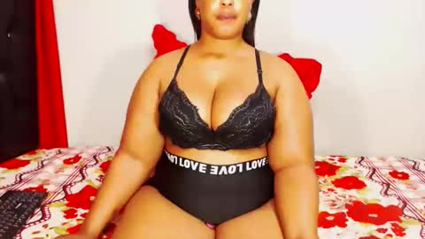 divinebooty93 online show from October 3, 7:49 am