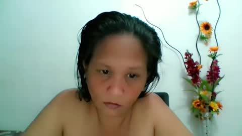 Snapshot of divinegrace10 chatting on January 17, 3:23 am Divine Grace Close To Your Hear online show from January 17, 3:23 am