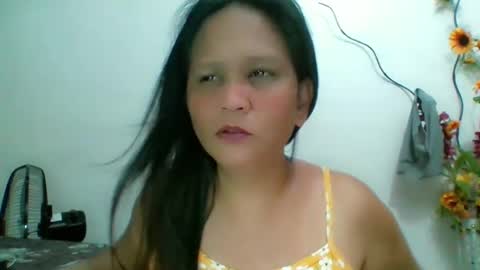 Snapshot of divinegrace10 chatting on January 19, 1:32 am Divine Grace Close To Your Hear online show from January 19, 1:32 am