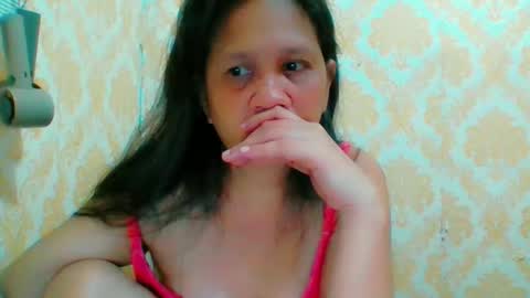 Snapshot of divinegrace10 chatting on October 31, 2:34 am Divine Grace Close To Your Hear online show from October 31, 2:34 am