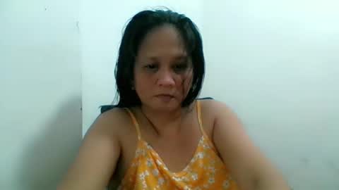 Snapshot of divinegrace10 chatting on November 5, 2:55 am Divine Grace Close To Your Hear online show from November 5, 2:55 am