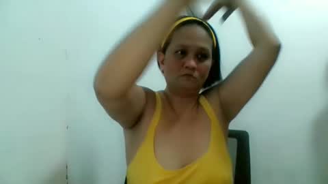 Snapshot of divinegrace10 chatting on November 21, 3:16 am Divine Grace Close To Your Hear online show from November 21, 3:16 am