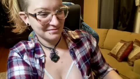 dixie_comanche online show from January 13, 7:11 am