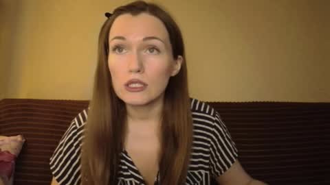 Snapshot of dixiemiller chatting on December 7, 11:18 am Dixiemiller online show from December 7, 11:18 am