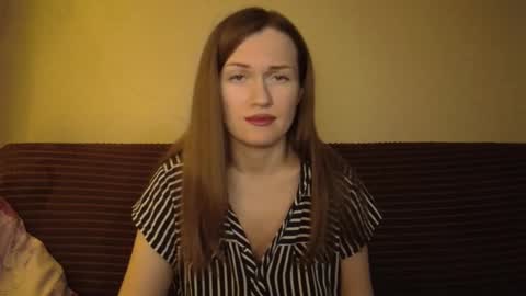 Snapshot of dixiemiller chatting on December 13, 5:00 pm Dixiemiller online show from December 13, 5:00 pm