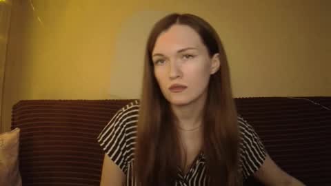 Snapshot of dixiemiller chatting on December 18, 5:21 pm Dixiemiller online show from December 18, 5:21 pm