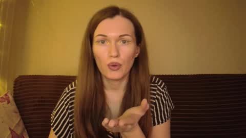 Snapshot of dixiemiller chatting on December 21, 1:26 am Dixiemiller online show from December 21, 1:26 am