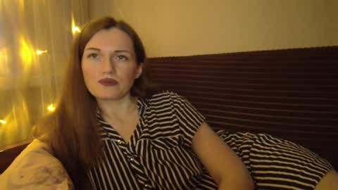 Snapshot of dixiemiller chatting on December 28, 7:00 am Dixiemiller online show from December 28, 7:00 am