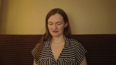 Snapshot of dixiemiller chatting on January 17, 6:26 am Dixiemiller online show from January 17, 6:26 am