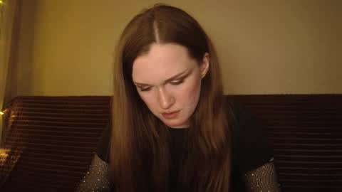 Snapshot of dixiemiller chatting on February 7, 12:31 am Dixiemiller online show from February 7, 12:31 am