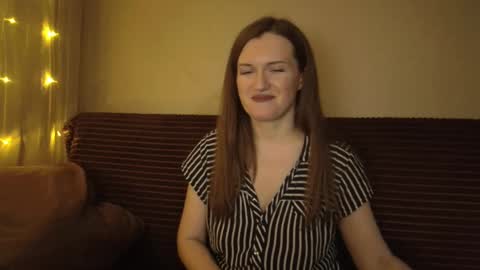 Snapshot of dixiemiller chatting on February 11, 5:26 am Dixiemiller online show from February 11, 5:26 am