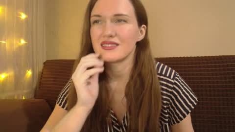 Snapshot of dixiemiller chatting on March 10, 5:54 am Dixiemiller online show from March 10, 5:54 am