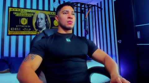 Dixon online show from December 19, 2:34 am