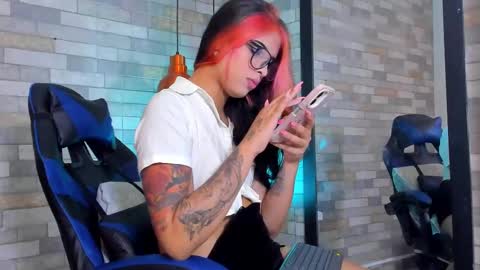 DixyPalmer online show from September 28, 7:19 pm