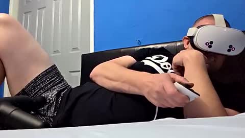 djcloudy22223 online show from November 18, 8:52 am