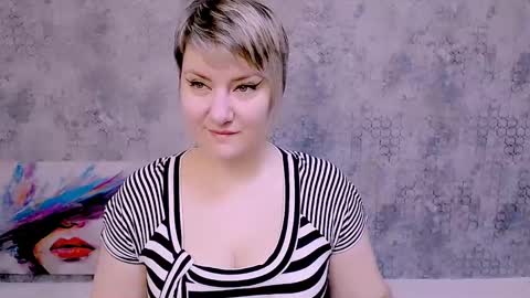 Snapshot of djullia chatting on January 18, 7:59 am djullia online show from January 18, 7:59 am