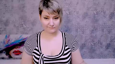 Snapshot of djullia chatting on January 18, 11:21 am djullia online show from January 18, 11:21 am