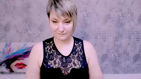 Snapshot of djullia chatting on January 24, 9:28 am djullia online show from January 24, 9:28 am