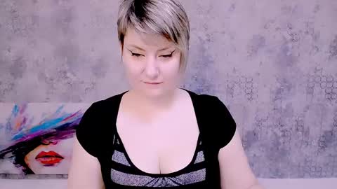 Snapshot of djullia chatting on January 28, 6:49 am djullia online show from January 28, 6:49 am