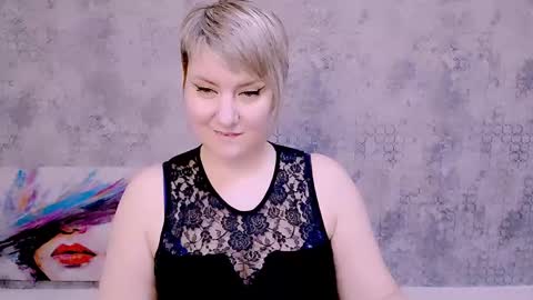 Snapshot of djullia chatting on February 1, 10:15 am djullia online show from February 1, 10:15 am