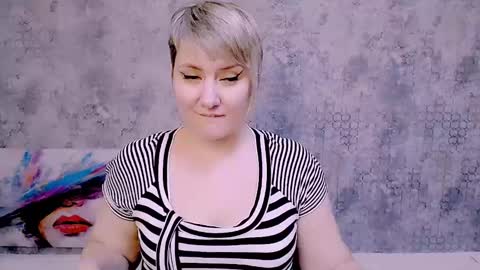 Snapshot of djullia chatting on February 3, 12:14 pm djullia online show from February 3, 12:14 pm