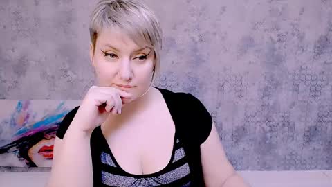 Snapshot of djullia chatting on February 6, 3:31 pm djullia online show from February 6, 3:31 pm