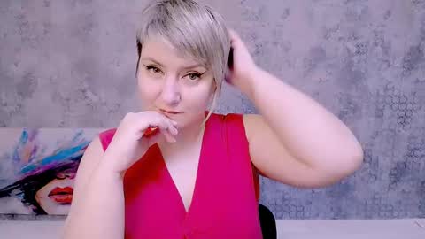 Snapshot of djullia chatting on February 10, 3:21 pm djullia online show from February 10, 3:21 pm