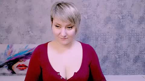 Snapshot of djullia chatting on February 20, 3:19 pm djullia online show from February 20, 3:19 pm