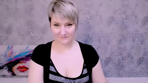 Snapshot of djullia chatting on February 22, 1:13 pm djullia online show from February 22, 1:13 pm