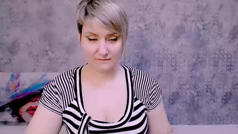 Snapshot of djullia chatting on February 23, 9:22 am djullia online show from February 23, 9:22 am