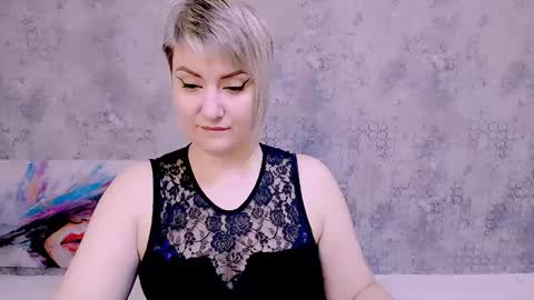 Snapshot of djullia chatting on September 11, 5:40 am djullia online show from September 11, 5:40 am