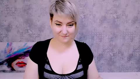 Snapshot of djullia chatting on September 13, 6:13 am djullia online show from September 13, 6:13 am