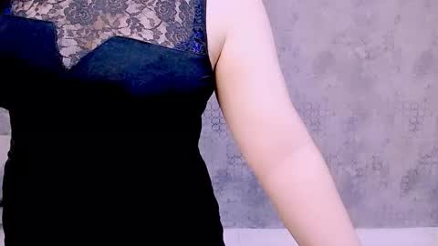 Snapshot of djullia chatting on October 12, 5:17 am djullia online show from October 12, 5:17 am