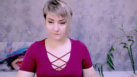 Snapshot of djullia chatting on November 1, 6:15 am djullia online show from November 1, 6:15 am