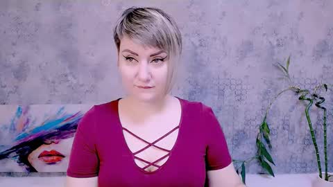 Snapshot of djullia chatting on November 15, 6:11 am djullia online show from November 15, 6:11 am