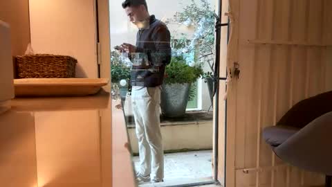 Snapshot of dmot2024 chatting on December 18, 12:00 pm dmot2024 online show from December 18, 12:00 pm