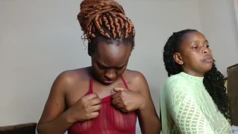 Snapshot of dolce_amber chatting on November 19, 8:20 pm Dolce online show from November 19, 8:20 pm