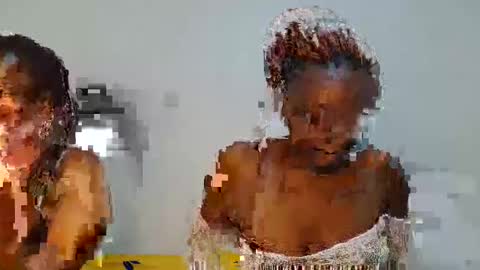 Snapshot of dolce_amber chatting on November 24, 10:15 am Dolce online show from November 24, 10:15 am