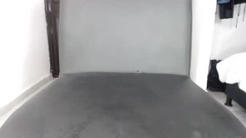 doll_dollys_ online show from February 5, 7:20 pm