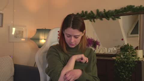 Snapshot of doll_lesli chatting on December 21, 2:37 pm Your doll Lesli online show from December 21, 2:37 pm