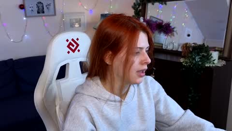 Snapshot of doll_lesli chatting on January 4, 3:39 pm Your doll Lesli online show from January 4, 3:39 pm