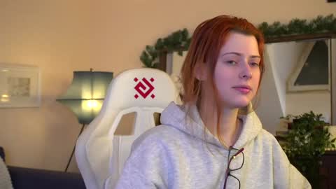 Snapshot of doll_lesli chatting on January 13, 3:15 pm Your doll Lesli online show from January 13, 3:15 pm