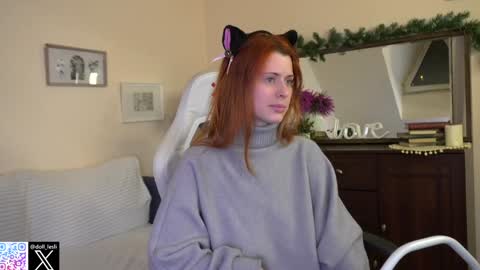 Snapshot of doll_lesli chatting on January 23, 5:31 pm Your doll Lesli online show from January 23, 5:31 pm